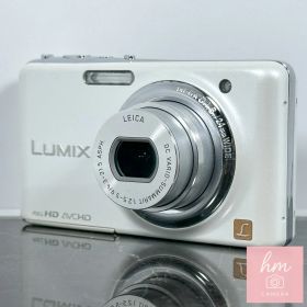 Panasonic パナソニック LUMIX ルミックス DMC-FX77 ホワイト コンデジ デジタルカメラ 中古カメラ 動作確認済み タッチパネル 光学5倍ズーム レトロデジカメ 平成レトロ 可愛いカメラ