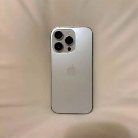 iPhone 14 Pro 本体