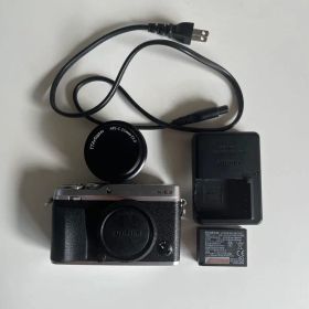 FUJIFILM ミラーレス一眼カメラ X-E3シルバー X-E3-S
