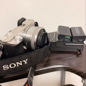 (4,711 Shutter Count) SONY α6000