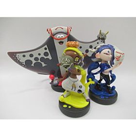 〔中古品〕 amiibo すりみ連合セット [フウカ／ウツホ／マンタロー] (スプラトゥーンシリーズ) NVL-E-AE3G 【Switch】〔中古品〕 amiibo すりみ連合セット [フウカ／ウツホ／マンタロー] (スプラトゥーンシリーズ) NVL-E-AE3G 【Switch】