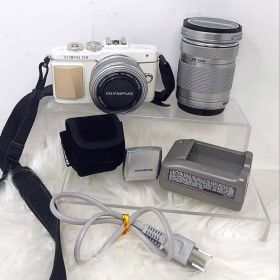 OLYMPUS PEN Lite ミラーレス一眼 E-PL7 SDカード付き