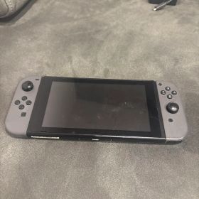 Nintendo Switch 本体 + Joy-Conグリップ
