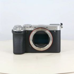 【中古】 (ソニー) SONY α7CII (ILCE-7CM2) ボディ シルバー【中古カメラ デジタル一眼】 ランク：AB
