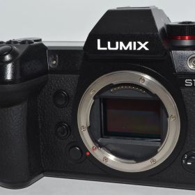 260794★極上★パナソニック(Panasonic) フルサイズ ミラーレス一眼カメラ ルミックス S1 ボディ 2420万画素 ブラック DC-S1-K