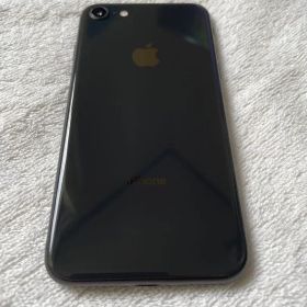 Apple iPhone 8 本体 ブラック