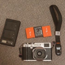 FUJIFILM X100F