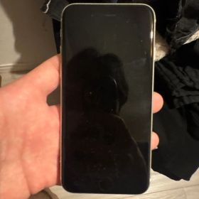 iPhoneSE2 ホワイト 128GB