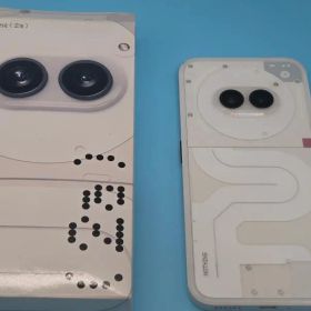 美品「Nothing Phone (2a)」スマートフォン ホワイト(ミルク)
