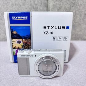 ■【外観美品】 オリンパス OLYMPUS STYLUS XZ-10 シルバー コンパクトデジタルカメラ バッテリー付属