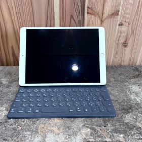 iPad Pro 10.5 SIMフリー とキーボード&社外ペンシルJunk品