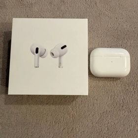Apple AirPods Pro 初代