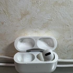 Apple AirPods Pro 本体