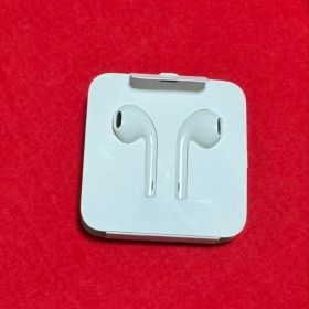 Apple EarPods with Lightning Connector