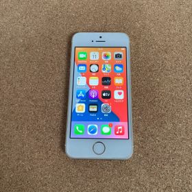 1135【早い者勝ち】iPhoneSE 16GB SIMフリー☆