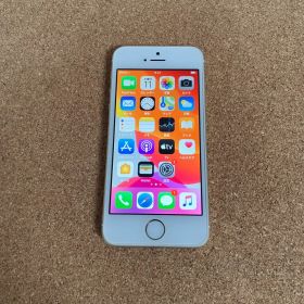 1136【早い者勝ち】美品☆電池良好☆iPhoneSE 32GB SIMフリー☆