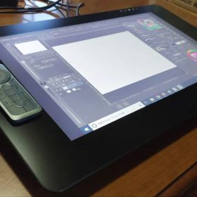 Wacom Cintiq Pro 24 タッチモデル