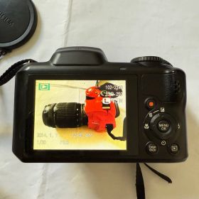 Fujifilm FinePix S8600デジタルカメラ【電池式】