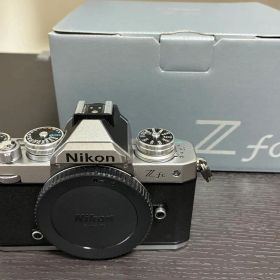 Nikon zfc 本体 シルバー