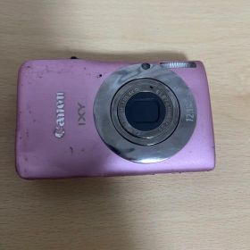 Canon IXY 200F