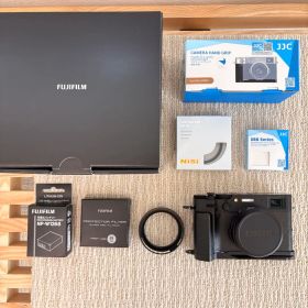 FUJIFILM X100VI コンパクトデジタルカメラ