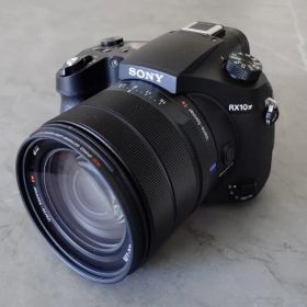 SONY Cyber-shot RX10IV (DSC-RX10M4) 本体