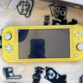 Nintendo Switch Lite イエロー 本体 ソフト2個 充電器付き