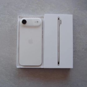 Apple iPhone air 本体 ライトゴールド 256GB 新品同様