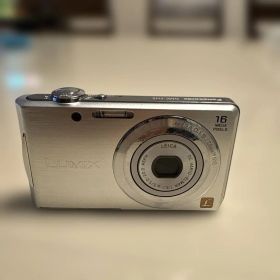 Panasonic LUMIX DMC-FH5