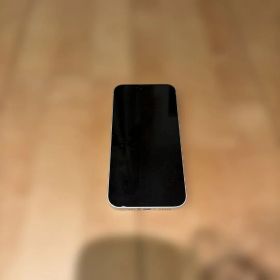 Apple iPhone 13 本体 ホワイト