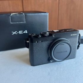 FUJIFILM X-E4 ボディ ブラック ミラーレス一眼