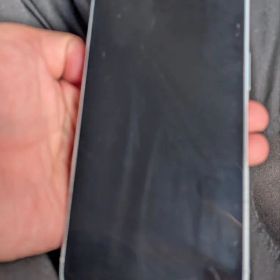 Apple iPhone 15 本体