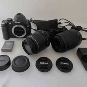 Nikon D5000 デジタル一眼レフ ダブルズームキット