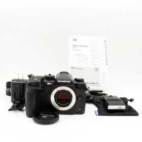 わずかシャッター数10081枚【新品級】OLYMPUS OM SYSTEM OM-1 ボディ ブラック#0618