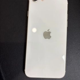 Apple iPhone SE 本体 ホワイト 第三世代