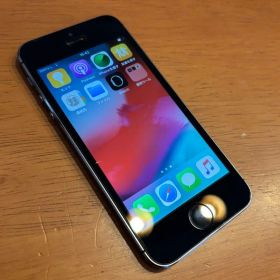 Apple iPhone 5s 本体 SIMフリー 64GB