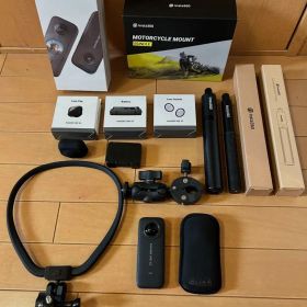SanDiskマイクロSD(1TB)、 Insta360ONE X2、他OP多数