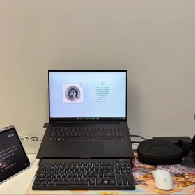 Razer Blade18 2025 RTX5080 Ultra 9 275HX