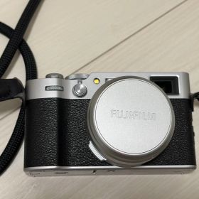 美品⭐︎おまけ付き FUJIFILM X100VI シルバー シャッター600回