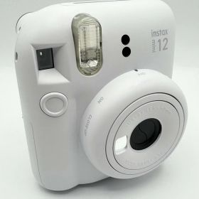 【 中古 】富士フイルム(FUJIFILM) チェキ インスタントカメラ instax mini 12 クレイホワイト INS MINI 12 WHI デジカメ 入学式 入園式 卒業式 卒園式 歓迎会 送迎会 自撮り セルフィー 花見 旅行 ブラブラ 思い出 想い出 日常 Vlog カメラ男子 カメラ女子