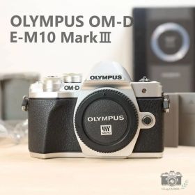 ☆完動品☆OLYMPUS OM-D E-M10 Mark III #736