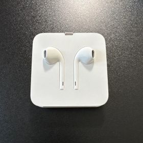 Apple EarPods Lightning Connector イヤホン