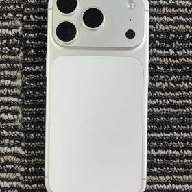 iPhone17 Pro 256G ナチュラルチタニウム 中古美品 全機能動作確認済み
