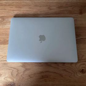 M1 Apple MacBook Pro 13-inch 本体