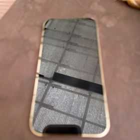 Apple iPhone 12 Pro 本体