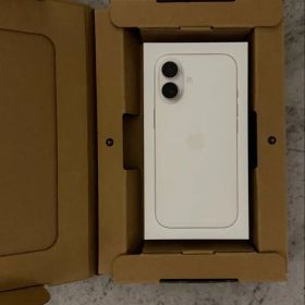 新品未開封 iPhone 17 256GB ホワイト 本体 SiMフリー
