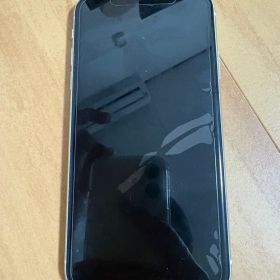 iPhone 11 64GB ホワイト SIMフリー iFaceケース付き