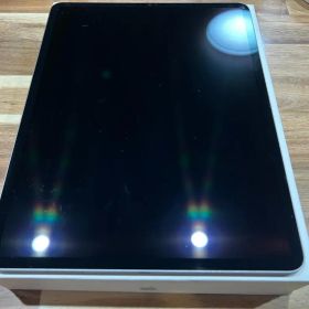 iPad Pro（第6世代）12.9インチ 128GB MNXP3J/A