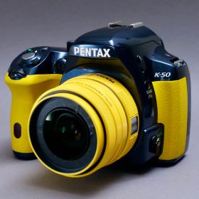 【レアカラー】PENTAX K-50 一眼レフ 35mm F2.4 単焦点