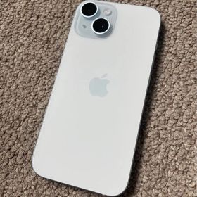 iphone 15 本体 (デュアルSIM O, カメラ無音 O)
